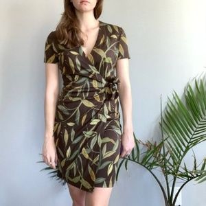 Adrianna Papell 100% silk leaf print wrap dress